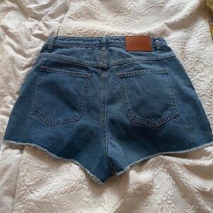 High Waisted denim cutoff shorts-Princess Polly